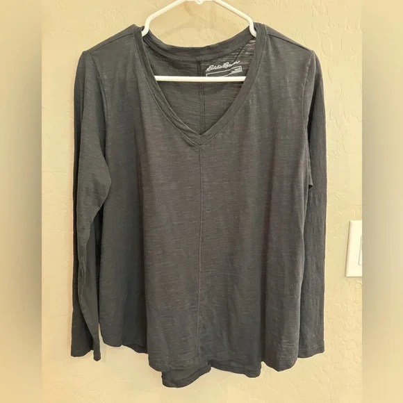Eddie Bauer Women's Black Long Sleeve V-Neck Top - Picture 1 of 5
